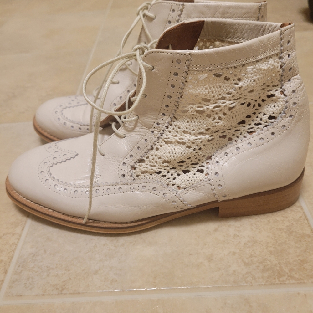Top Shop Leather & Crochet Oxfords